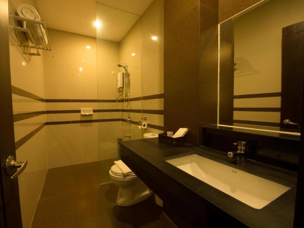 Infinity Suites Davao Ngoại thất bức ảnh