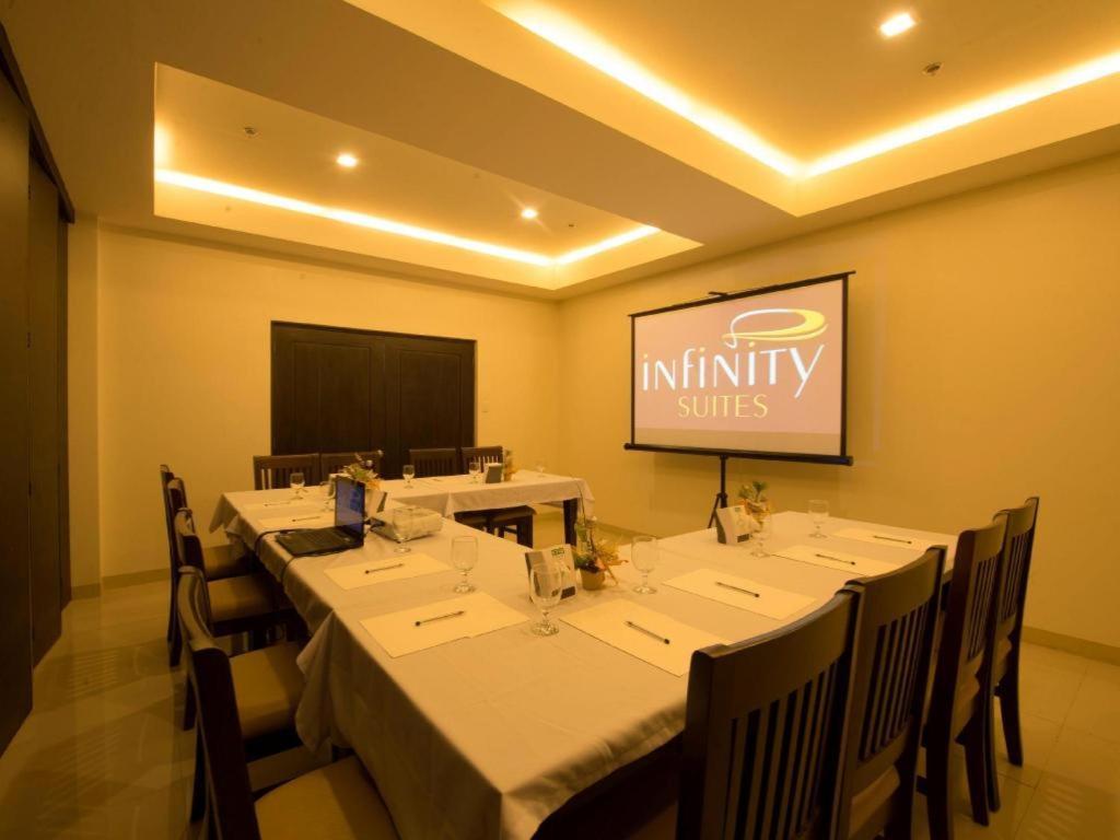 Infinity Suites Davao Ngoại thất bức ảnh