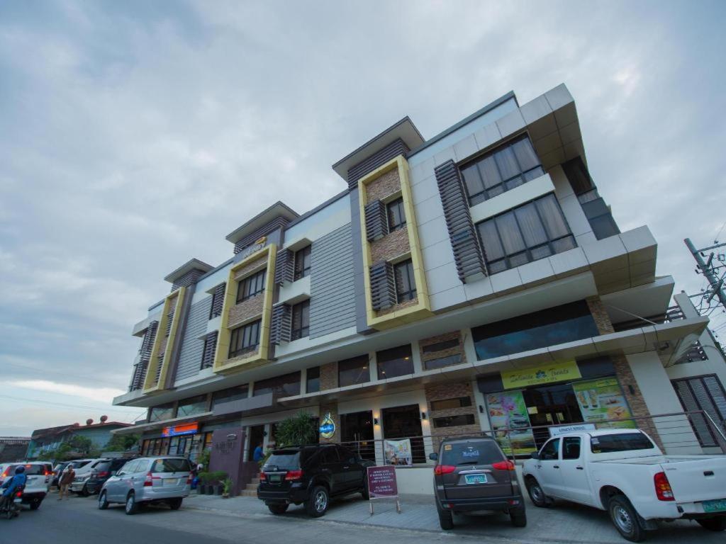 Infinity Suites Davao Ngoại thất bức ảnh