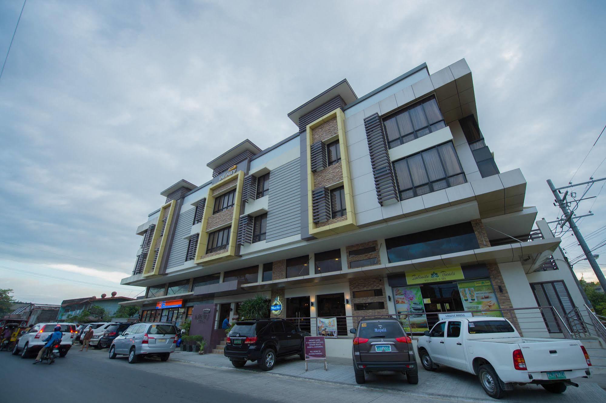 Infinity Suites Davao Ngoại thất bức ảnh