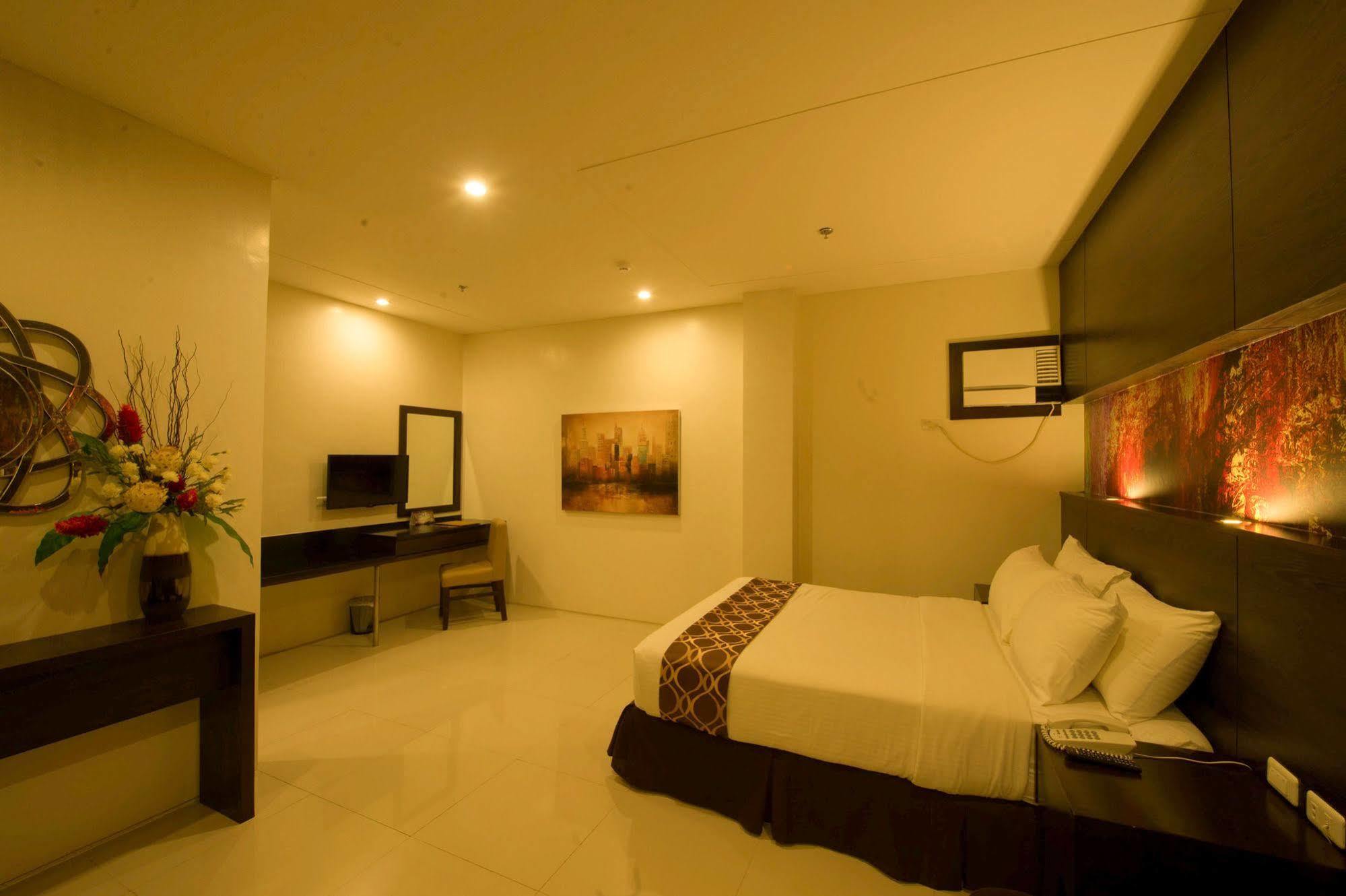Infinity Suites Davao Ngoại thất bức ảnh