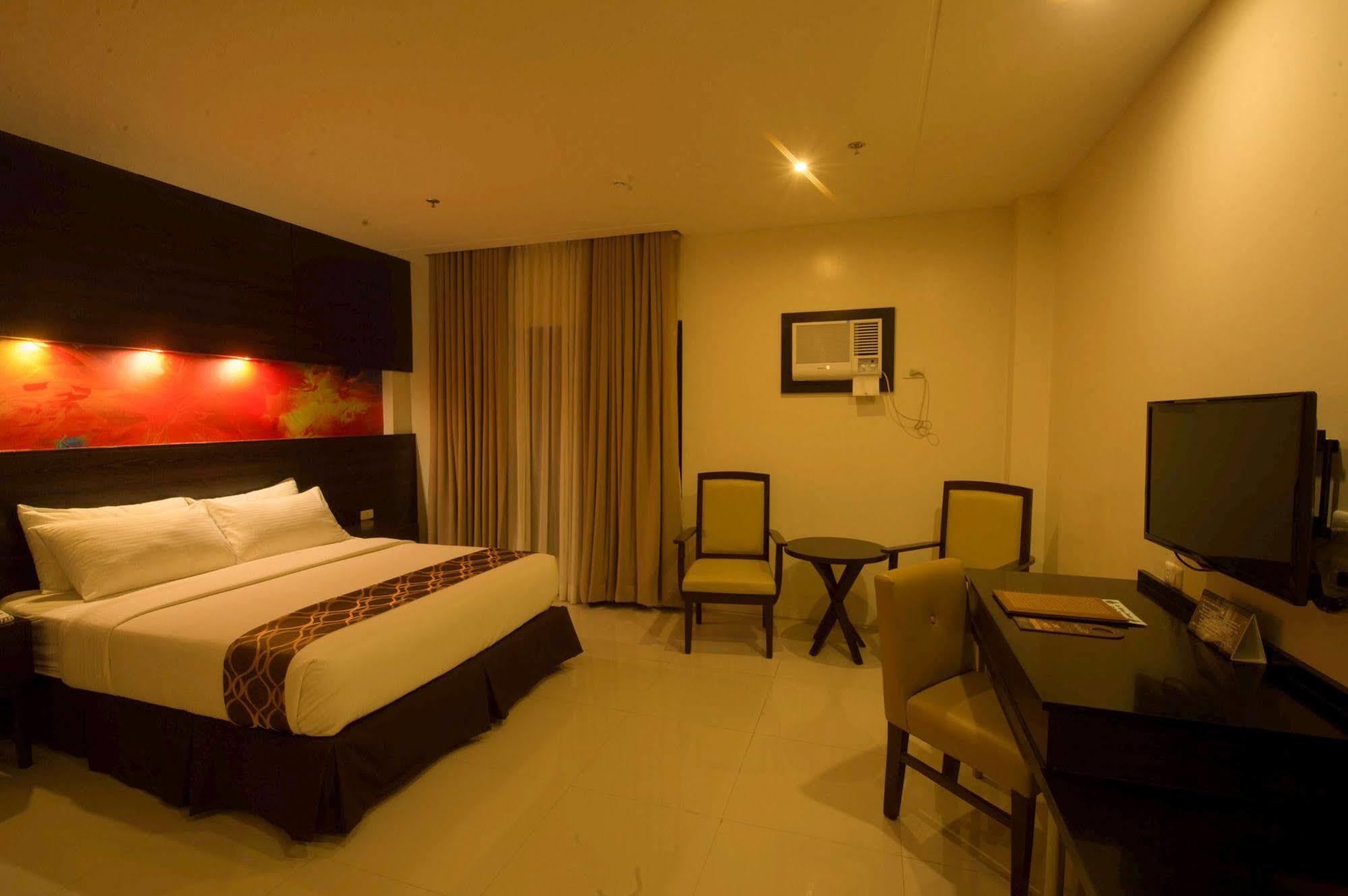 Infinity Suites Davao Ngoại thất bức ảnh