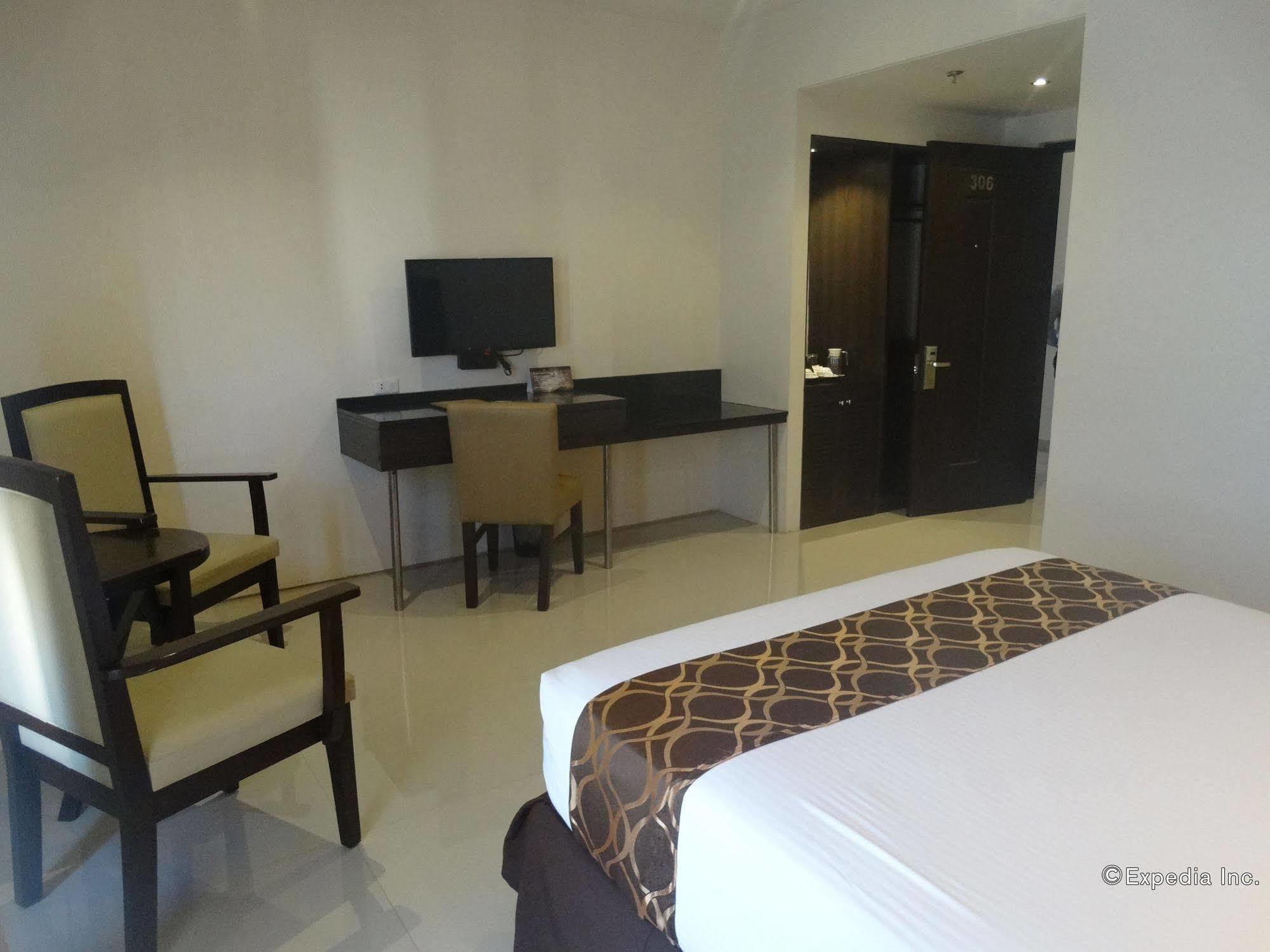 Infinity Suites Davao Ngoại thất bức ảnh