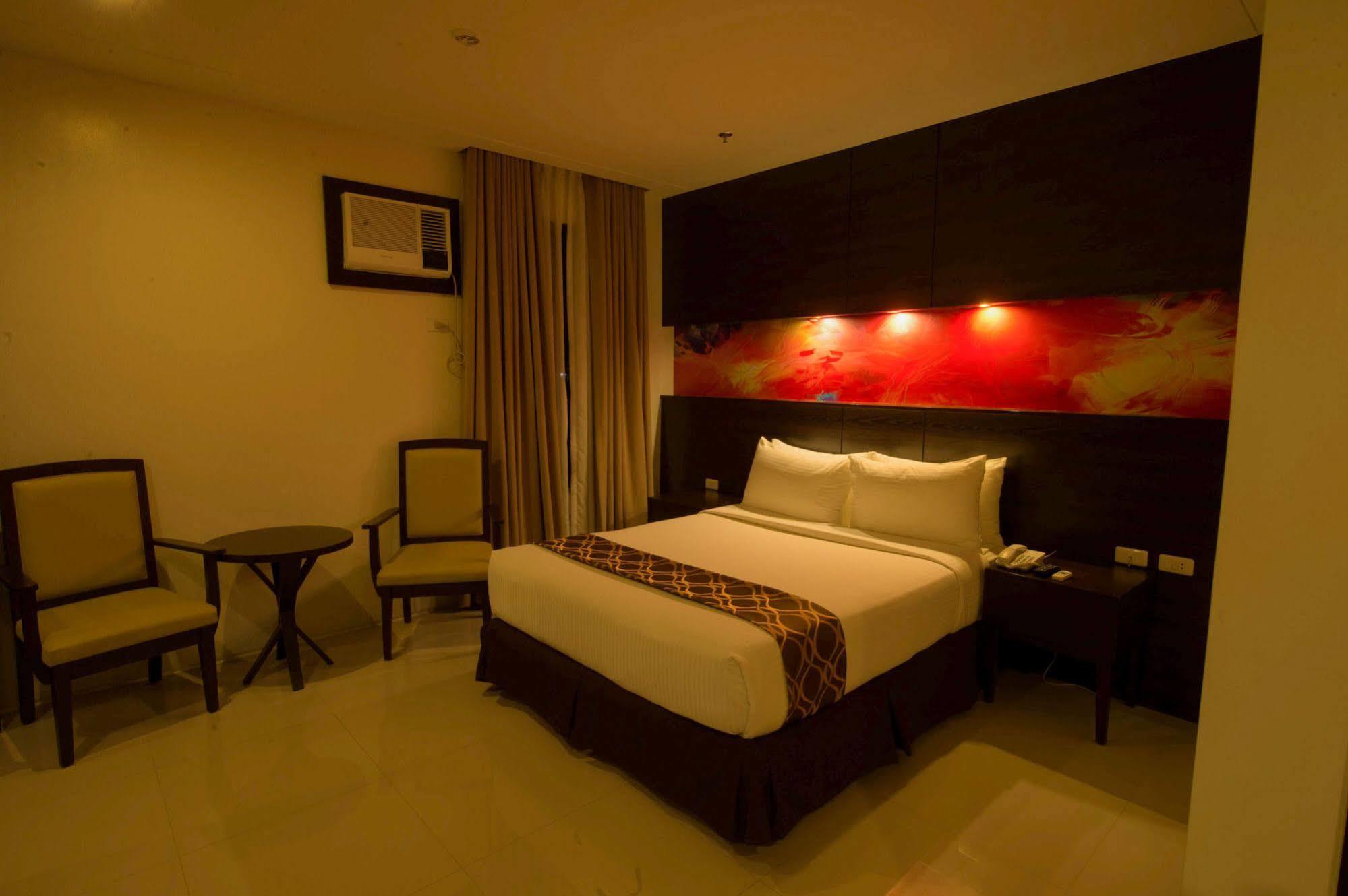 Infinity Suites Davao Ngoại thất bức ảnh