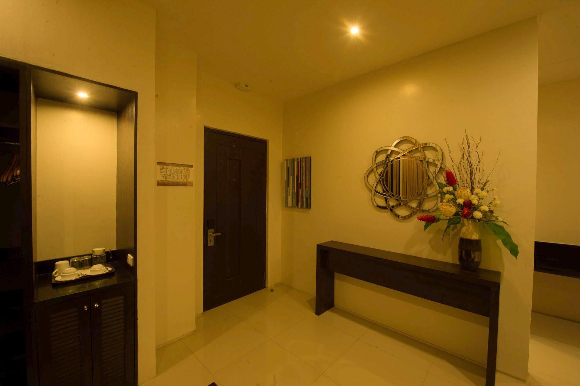 Infinity Suites Davao Ngoại thất bức ảnh