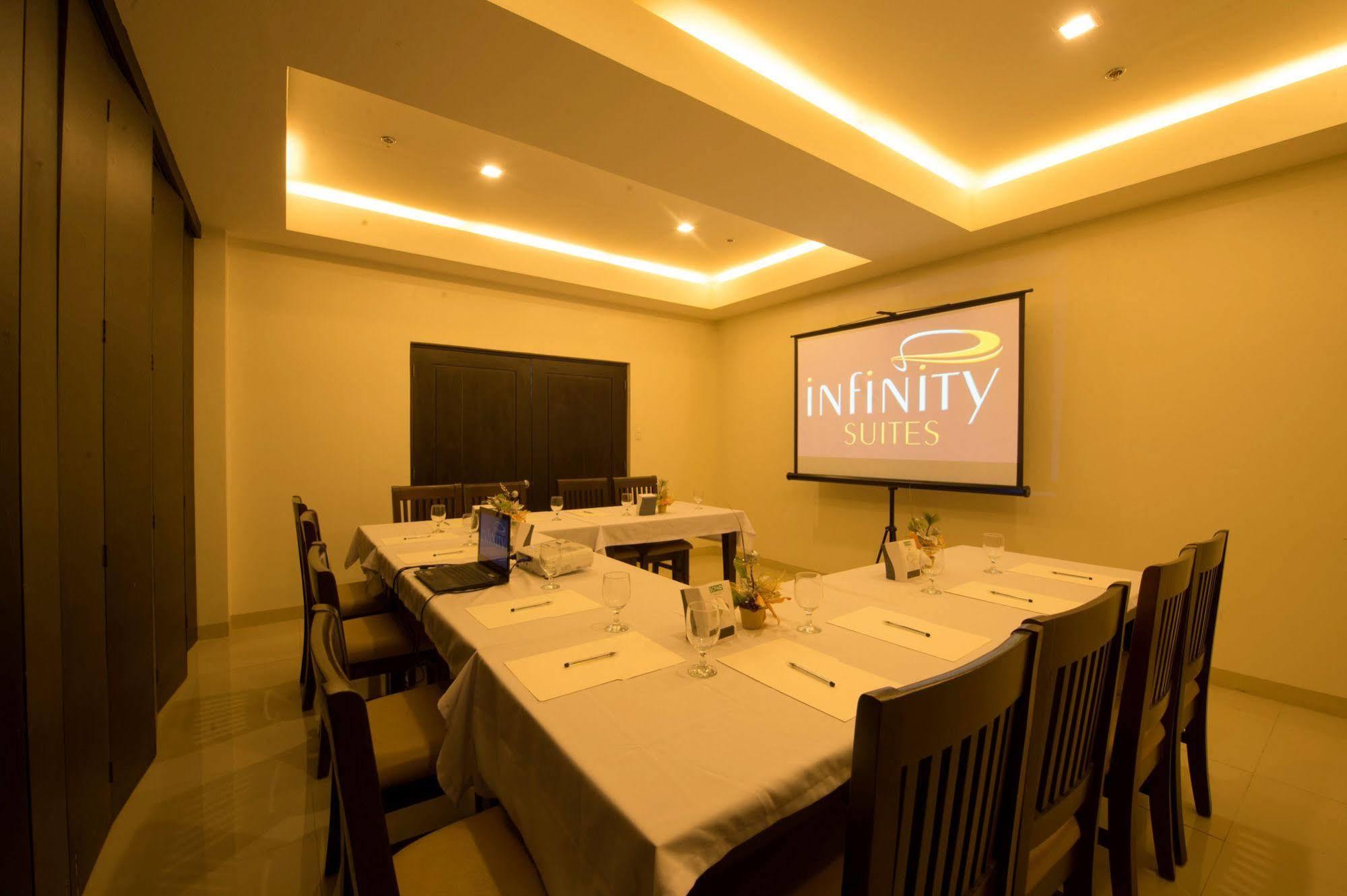 Infinity Suites Davao Ngoại thất bức ảnh
